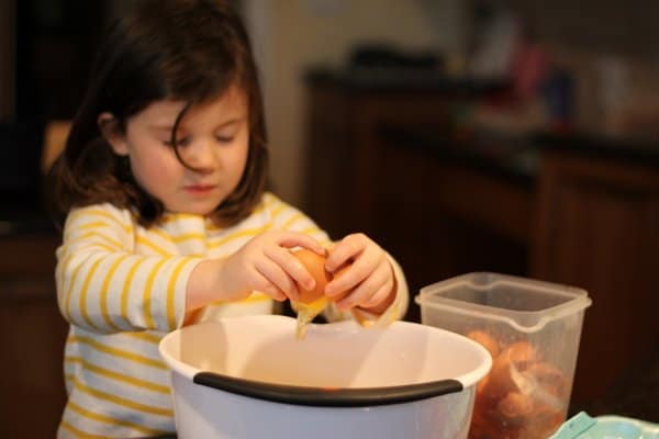 phoebe cracking an egg