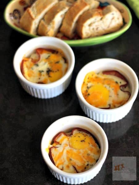 baked eggs with ham and cheese, foodlets