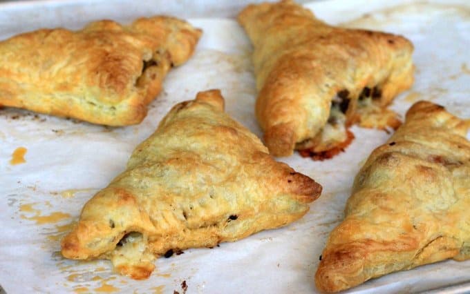 Cheeseburger Puff Pastry Pockets