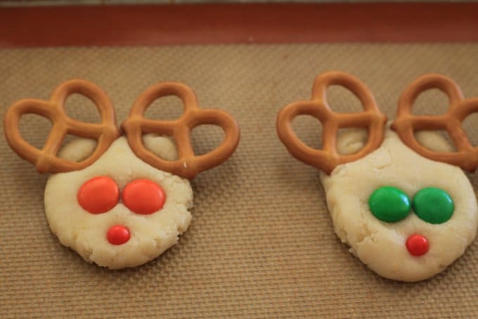 Reindeer sugar cookies ready to bake