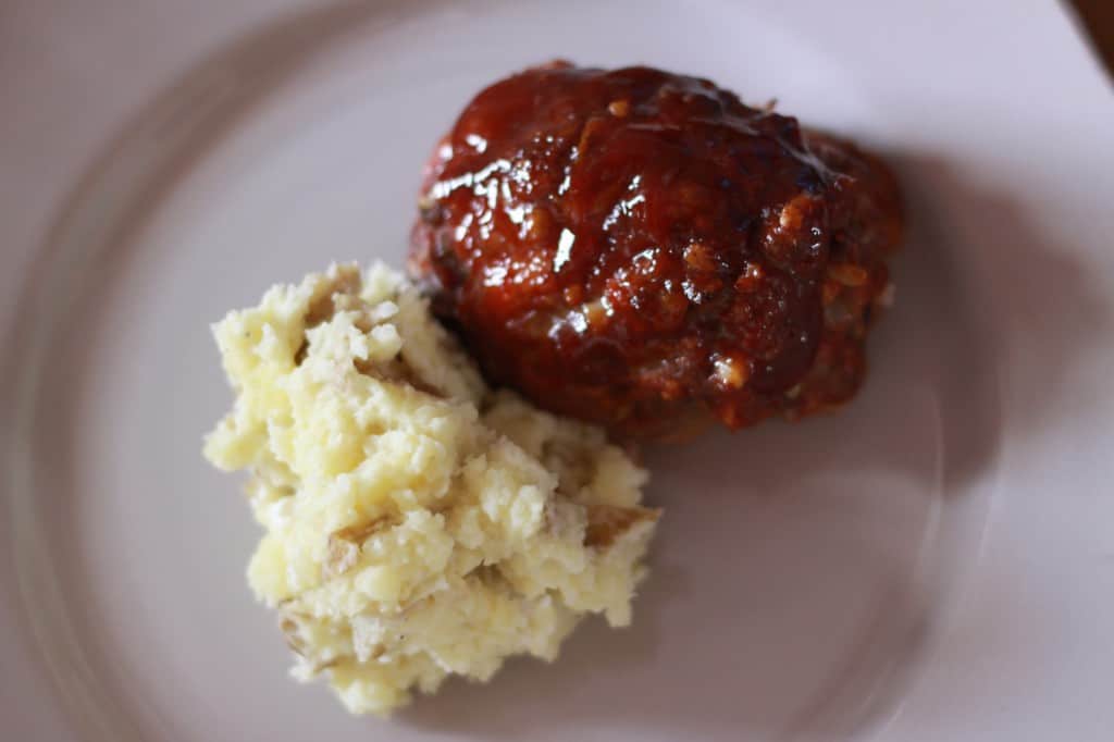 Meatloaf and mashed potatoes, Foodlets.com