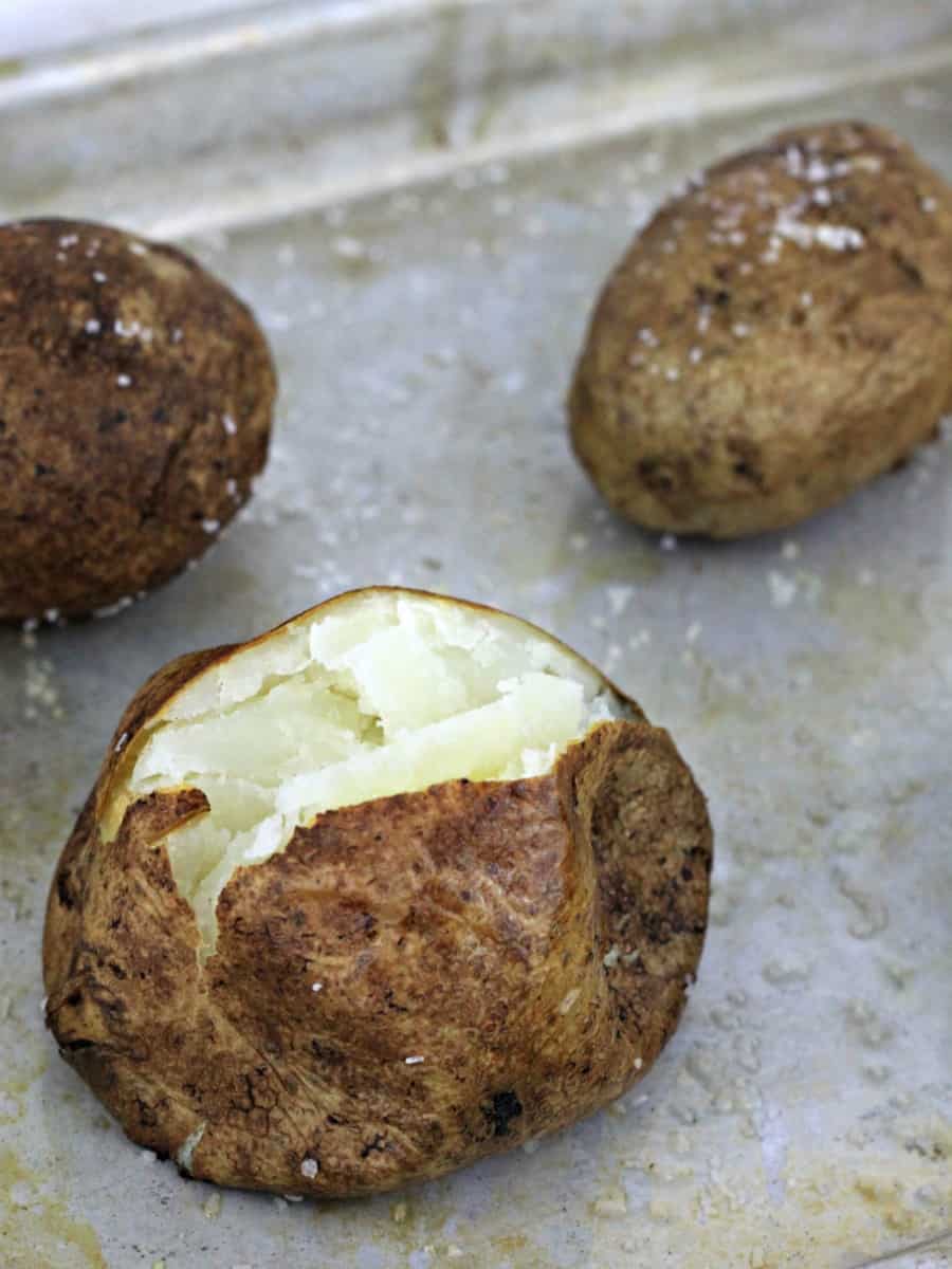 How to Make the Best Baked Potatoes Ever Foodlets
