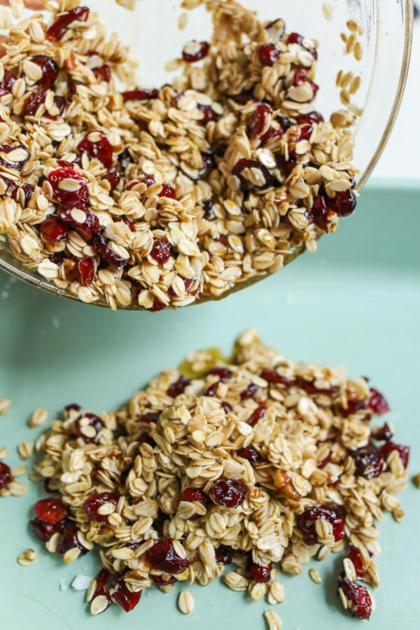 easy granola recipe with cranberries, foodlets
