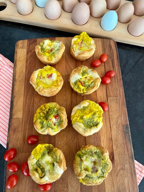 pesto quiche cups with biscuit dough